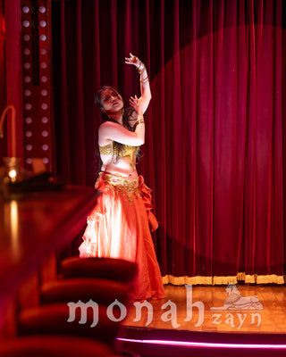 Golden Casino | Natsumi | Photo